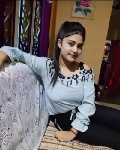 Call Girls Service in Louis Wadi